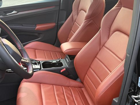 Used 2025 Volkswagen GTI Autobahn image 11