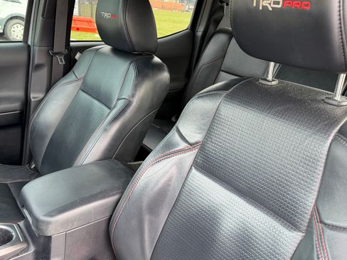 Used 2017 Toyota Tacoma TRD Pro image 13