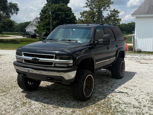 Used 2005 Chevrolet Tahoe LT w/ LT Preferred Equipment Group AWD/4WD image 1