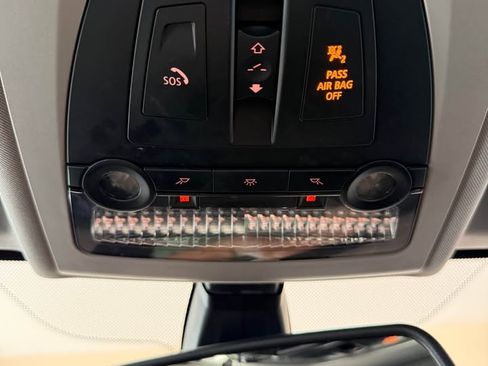 Used 2011 BMW 535i xDrive Sedan image 17