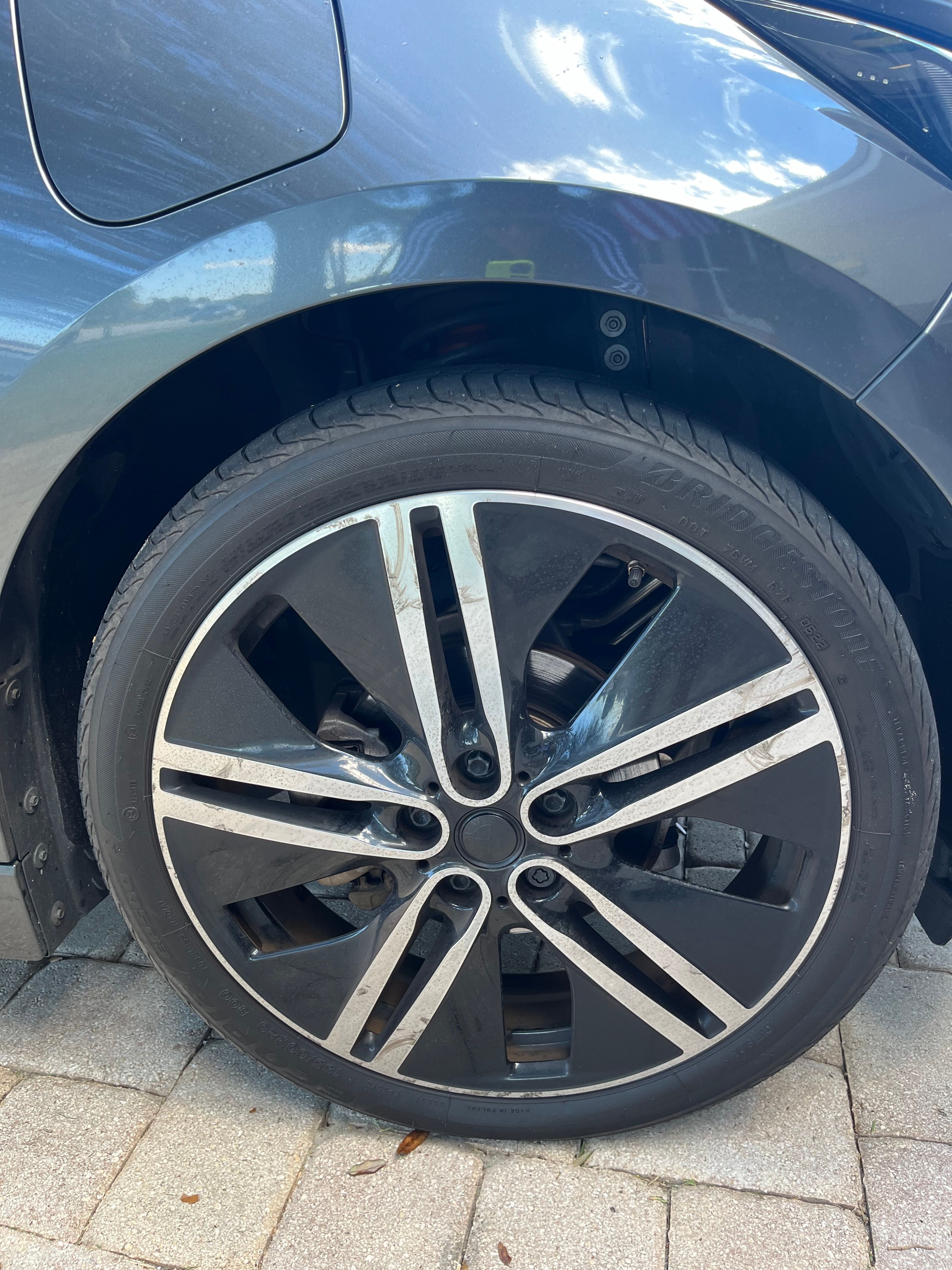 Used 2016 BMW i3 w/ Range Extender RWD image 8