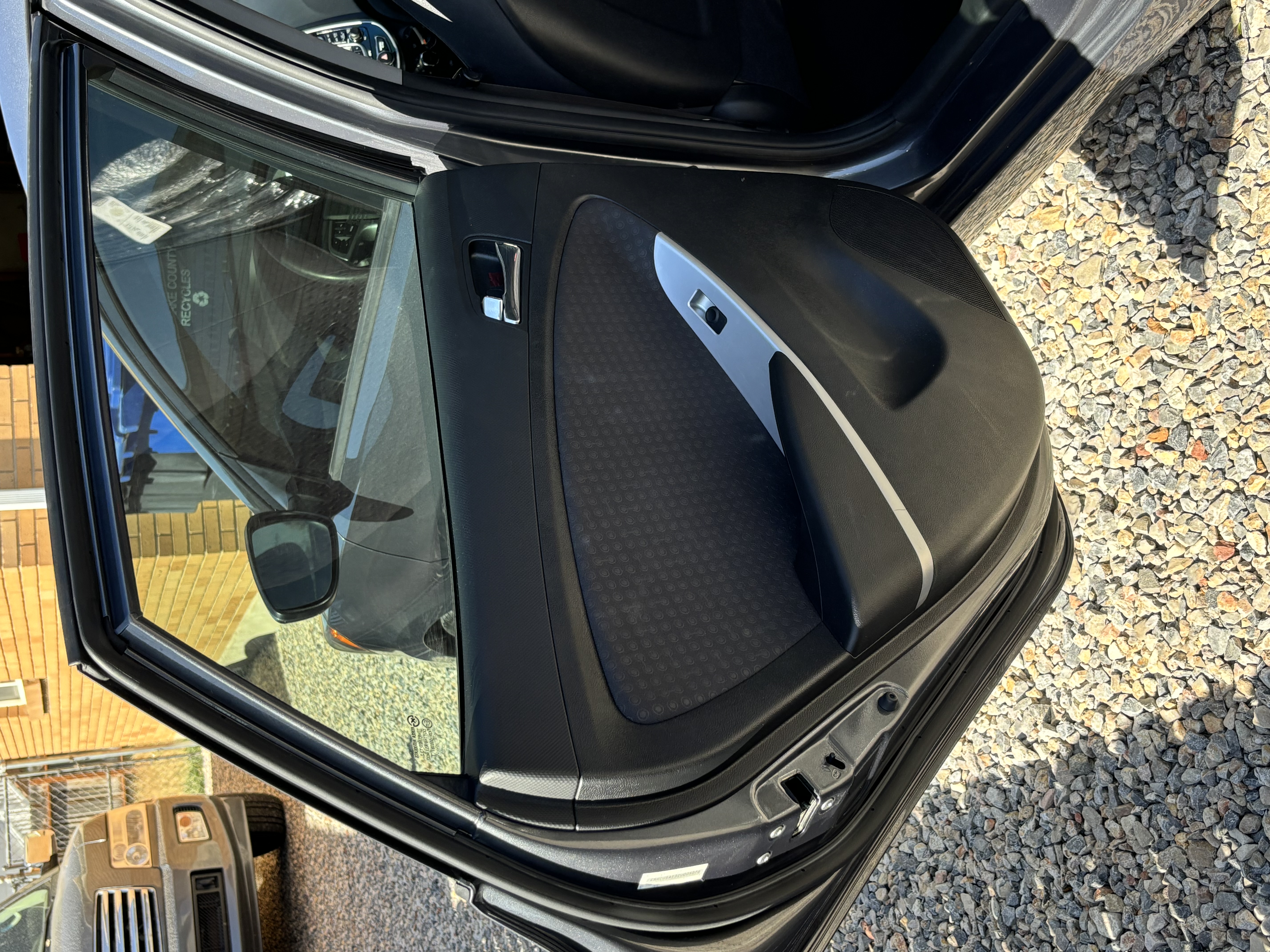 Used 2012 Hyundai Accent SE FWD image 15