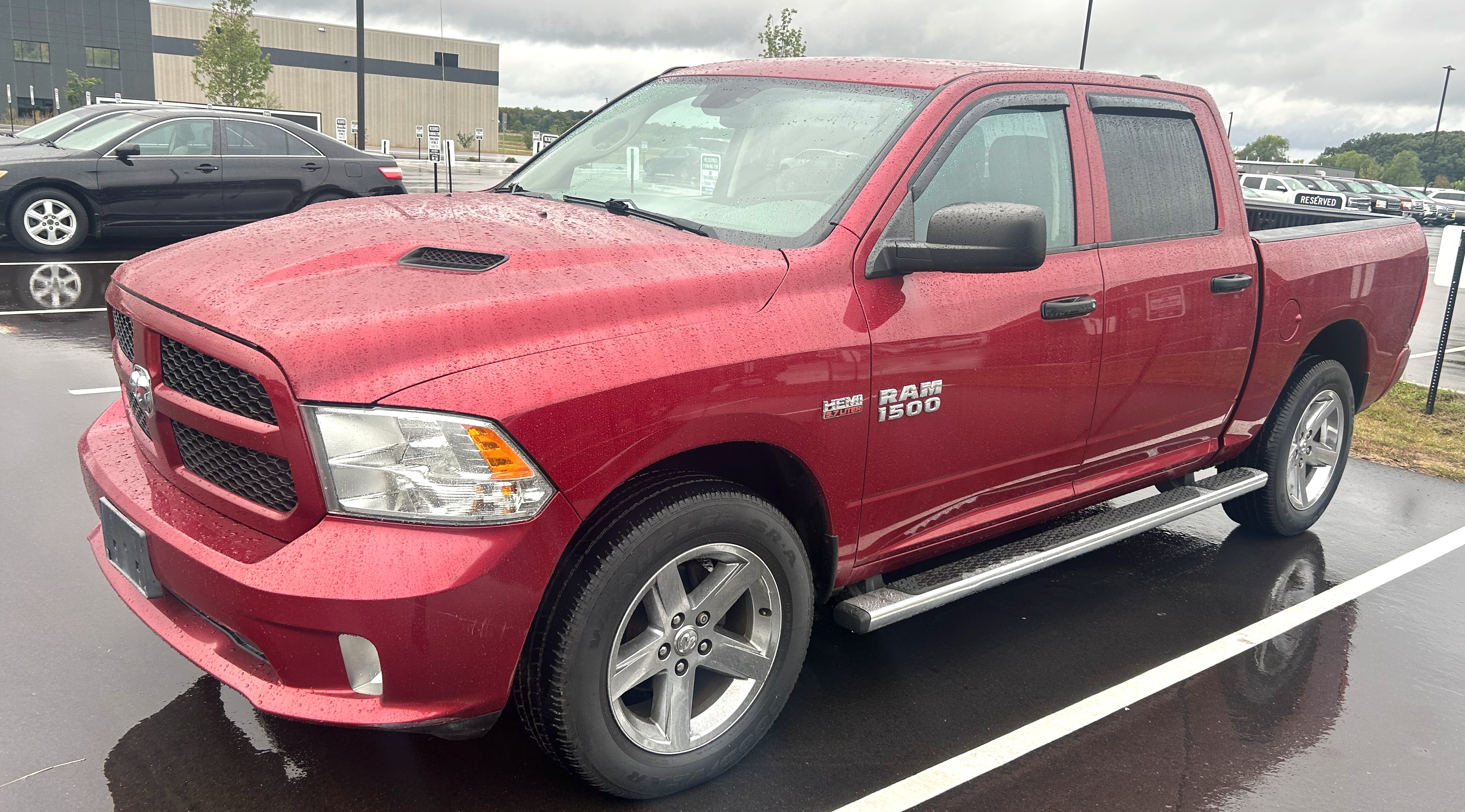 Used 2014 RAM 1500 Express w/ Ram Charger Package AWD/4WD image 4