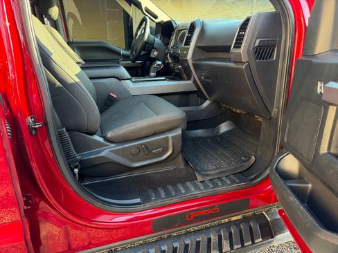 Used 2019 Ford F150 XLT w/ Equipment Group 302A Luxury AWD/4WD image 15