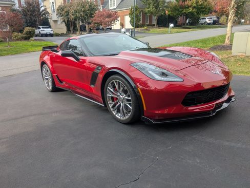 Used 2015 Chevrolet Corvette Z06 w/ 2LZ Preferred Equipment Group image 11