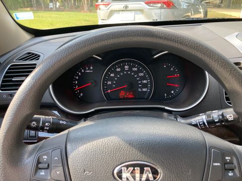 Used 2015 Kia Sorento LX FWD image 13