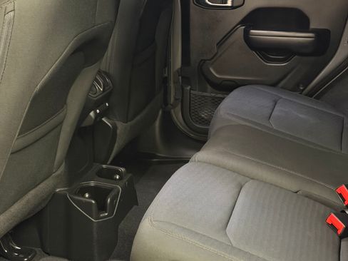 Used 2021 Jeep Wrangler Unlimited Sport image 6
