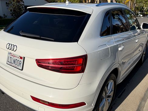 Used 2017 Audi Q3 2.0T Premium Plus w/ Premium Plus Package FWD image 6