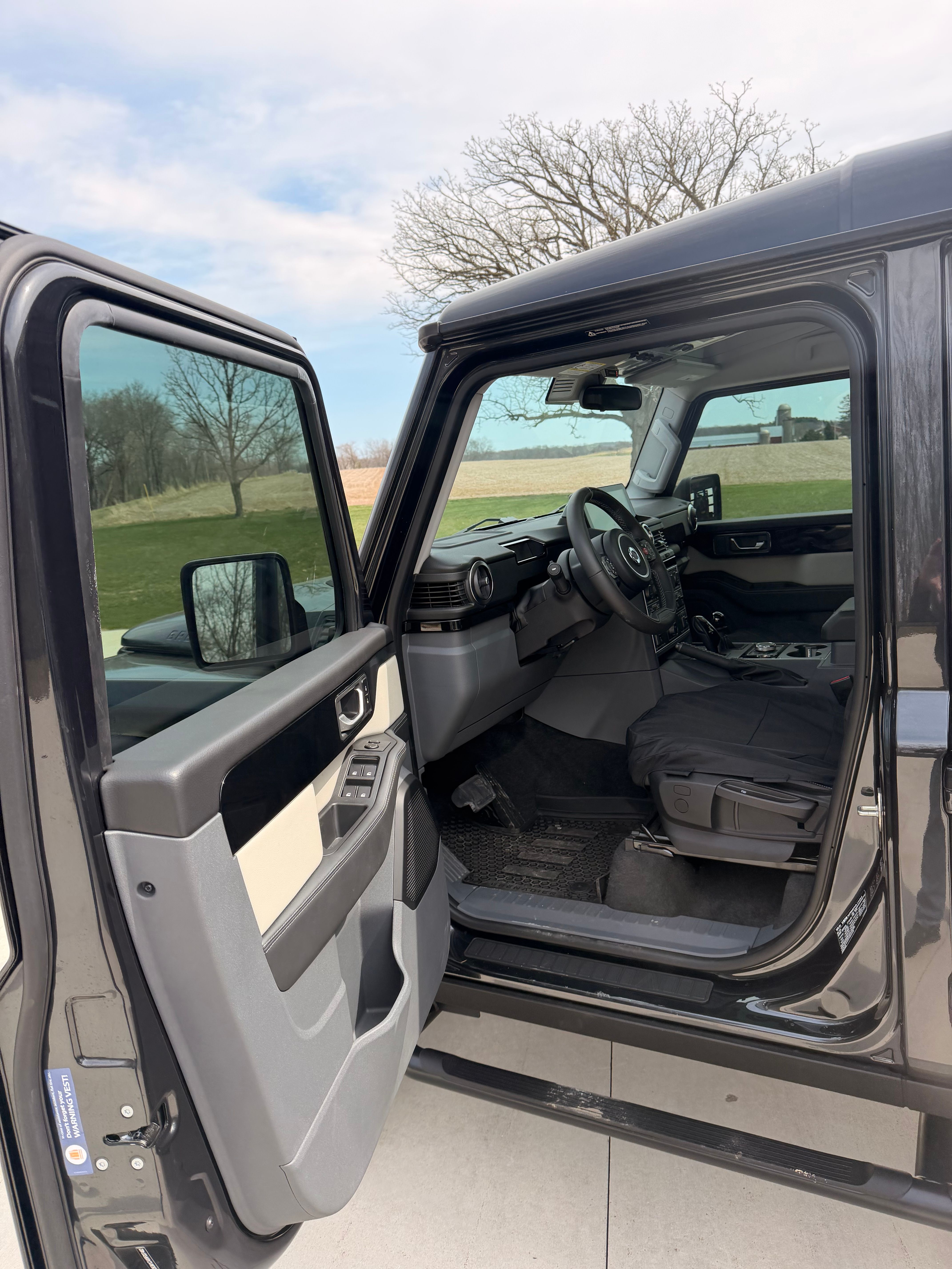 Used 2024 INEOS Grenadier Station Wagon AWD/4WD image 13