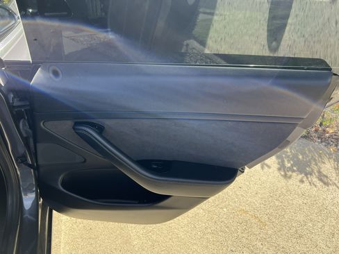 Used 2018 Tesla Model 3 Long Range image 18