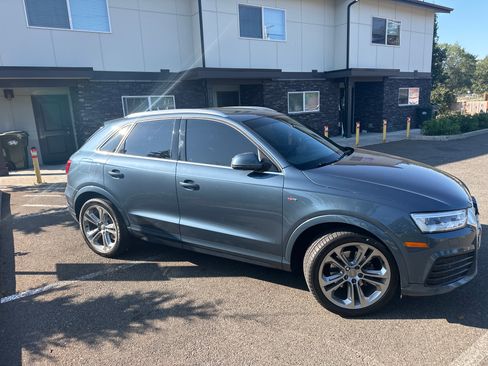 Used 2018 Audi Q3 2.0T Premium Plus w/ Premium Plus Package AWD/4WD image 5