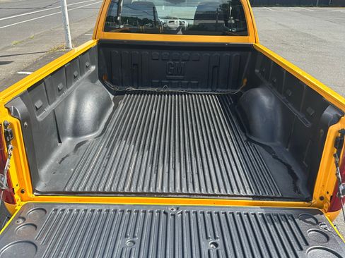 Used 2011 Chevrolet Colorado W/T AWD/4WD image 6
