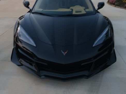 Used 2025 Chevrolet Corvette Z06 w/ Z07 Performance Package RWD image 13