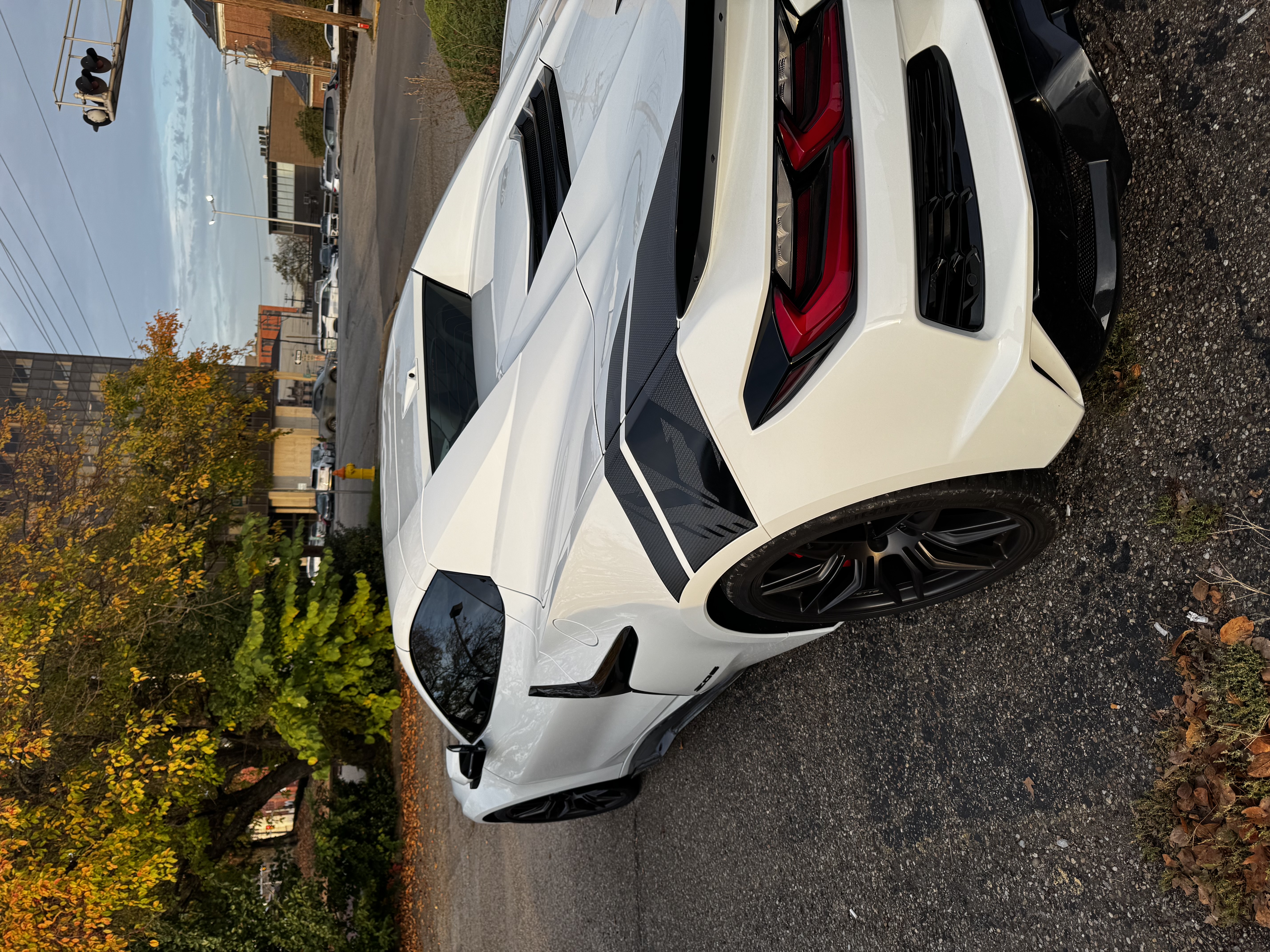 Used 2024 Chevrolet Corvette Z06 RWD image 6