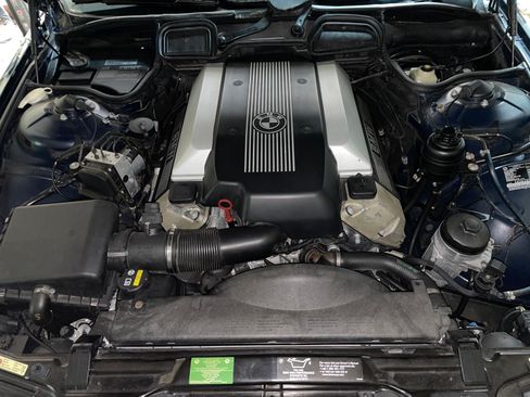 Used 2001 BMW 740iL RWD image 12
