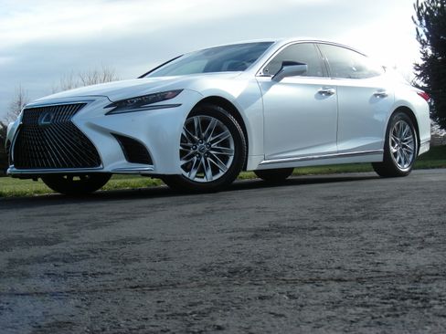 Used 2018 Lexus LS 500 500 Sedan 4D w/ Accessory Package (Z2) image 1