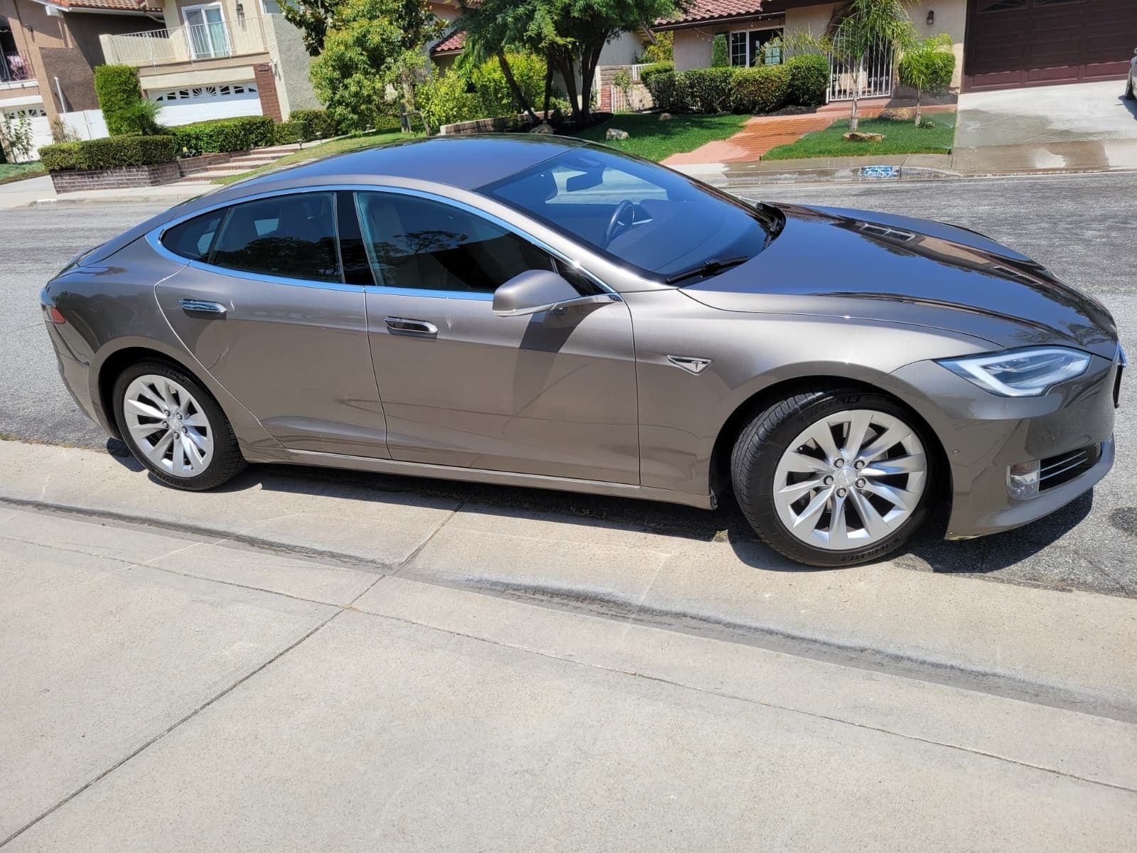 Used 2016 Tesla Model S 75 RWD image 10