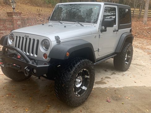 Used 2009 Jeep Wrangler X image 2