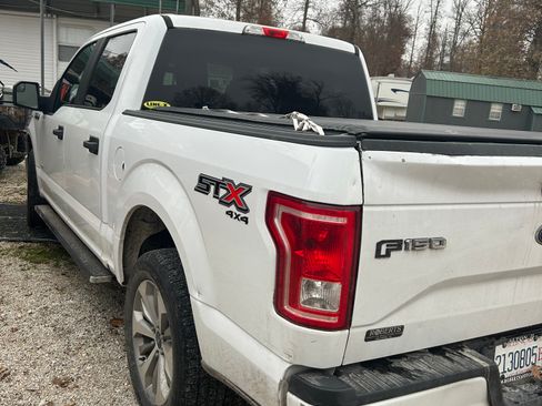 Used 2017 Ford F150 XL w/ Equipment Group 101A Mid image 1
