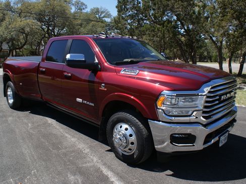 Used 2021 RAM 3500 Limited image 4
