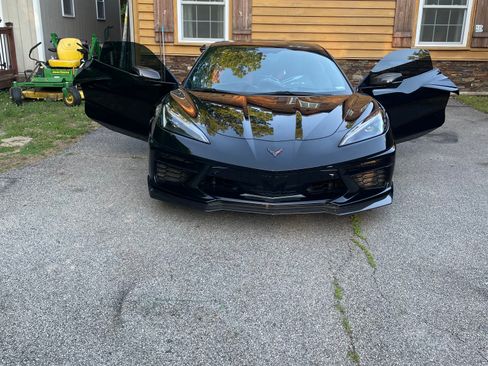 Used 2021 Chevrolet Corvette Stingray Premium Cpe w/ Z51 Performance Package RWD image 5
