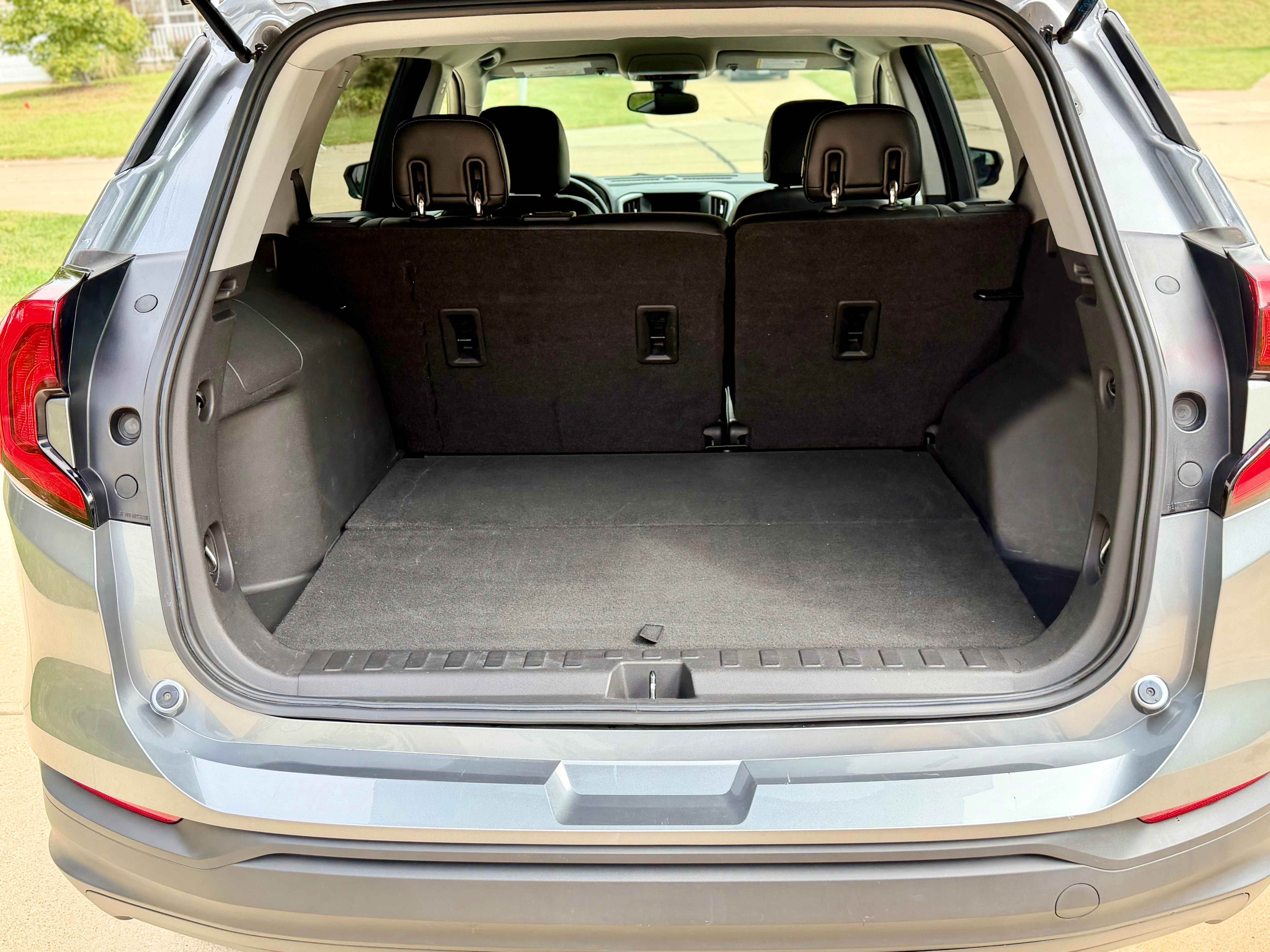 Used 2020 GMC Terrain SLE FWD image 18