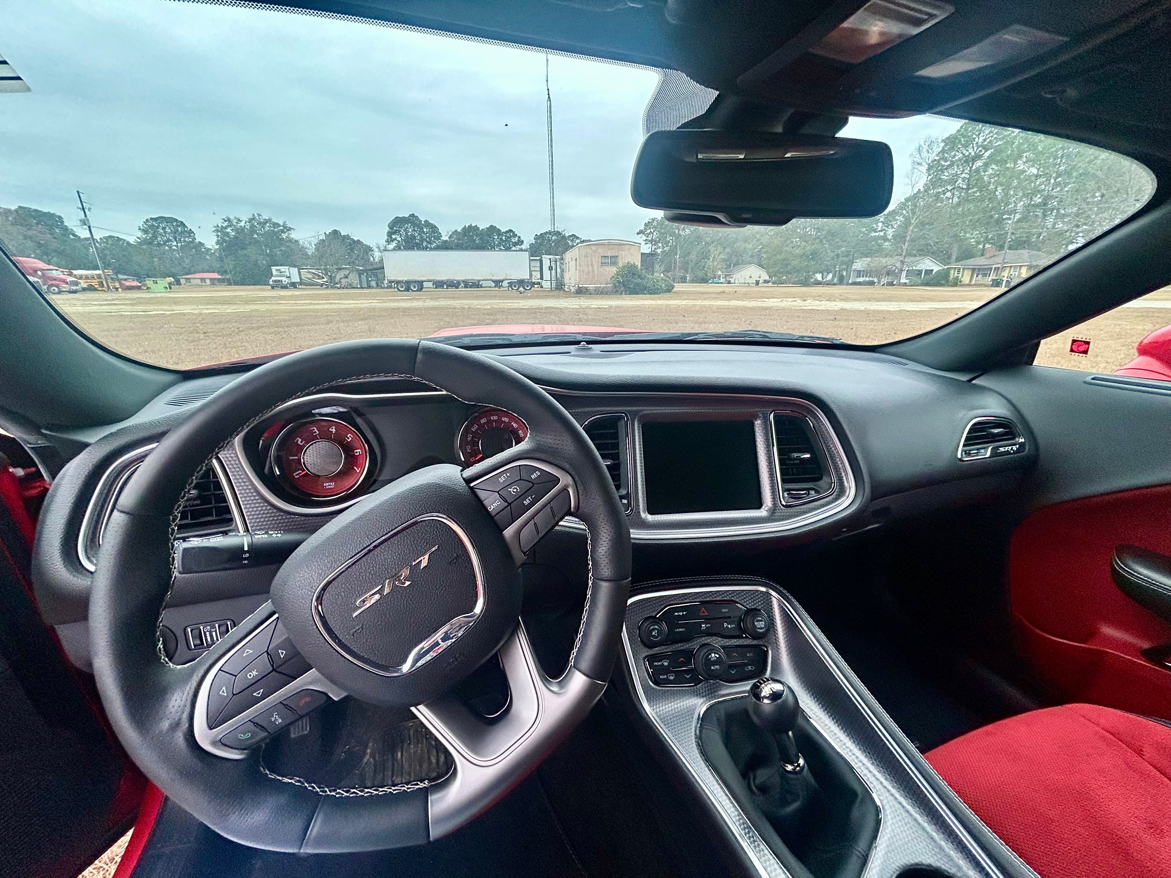 Used 2015 Dodge Challenger SRT Hellcat RWD image 14