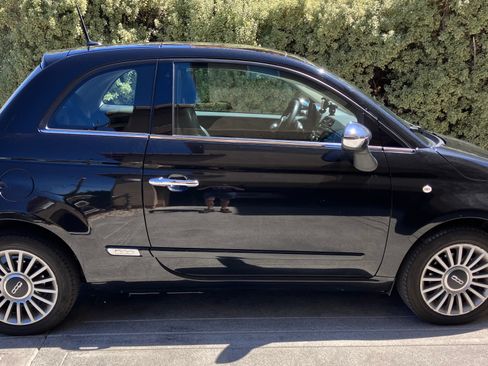 Used 2012 FIAT 500 Lounge w/ Luxury Leather Pkg FWD image 2