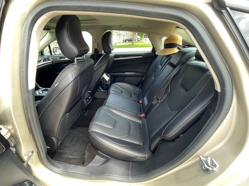 Used 2017 Ford Fusion Titanium FWD image 9