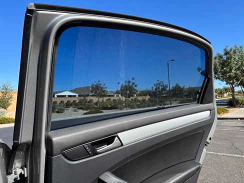 Used 2013 Volkswagen Passat TDI SE image 19