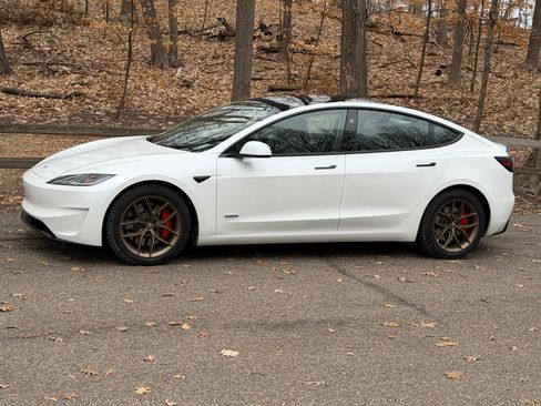 Used 2025 Tesla Model 3 Performance image 11