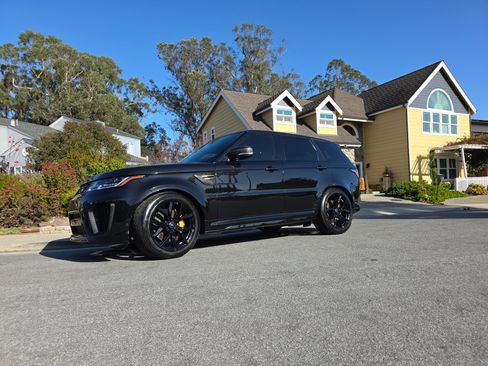 Used 2022 Land Rover Range Rover Sport SVR image 1