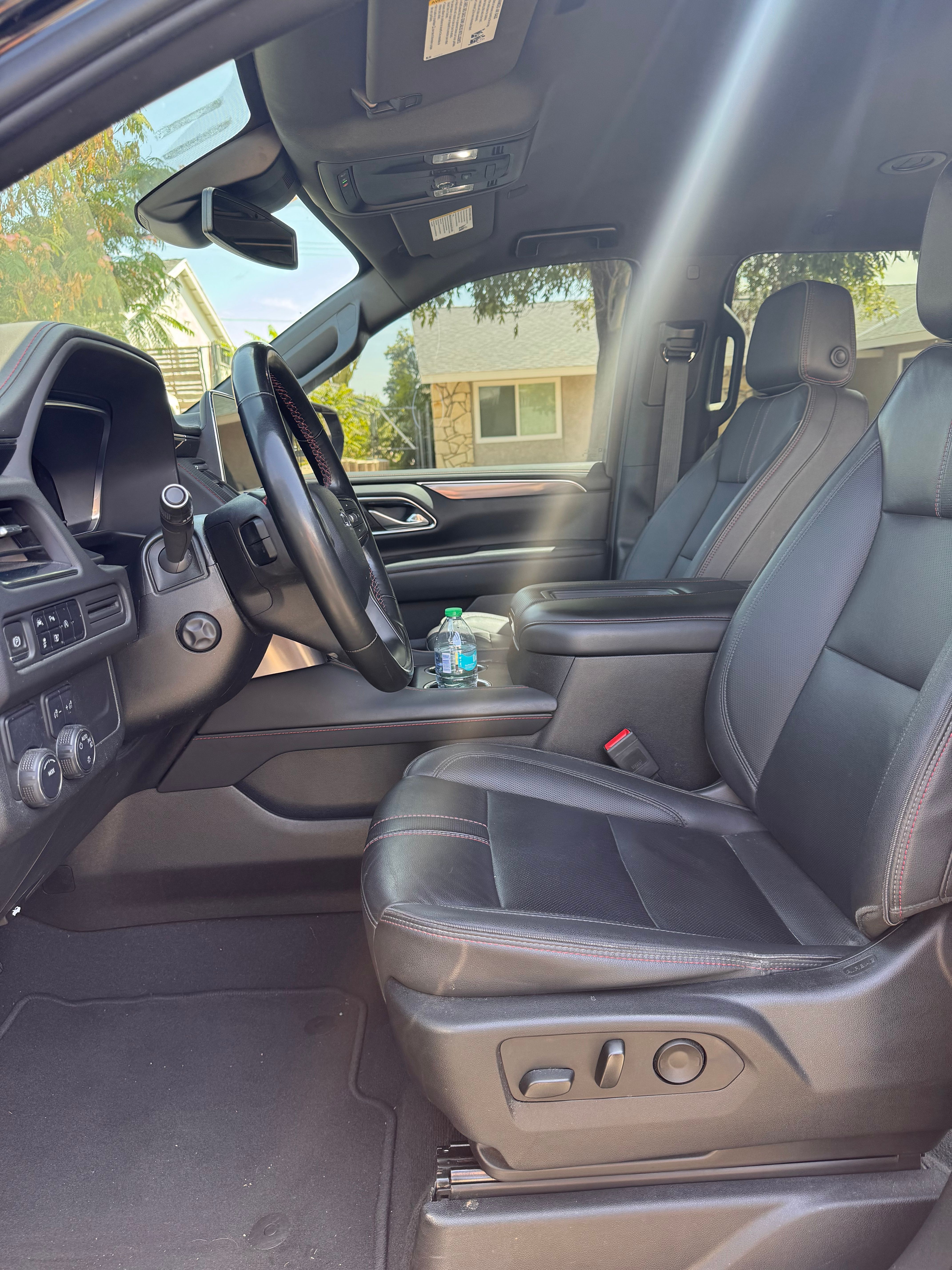 Used 2023 Chevrolet Suburban RST w/ Luxury Package RWD image 13