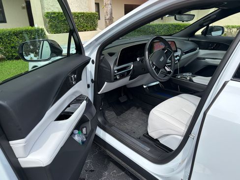 Used 2026 Cadillac Lyriq Premium Luxury w/ LPO, Floor Liner Package RWD image 8