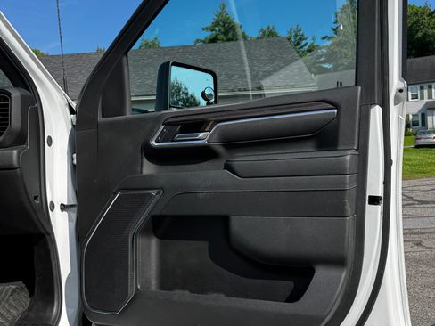 Used 2025 Chevrolet Silverado 2500 LT w/ Trail Boss Package AWD/4WD image 13