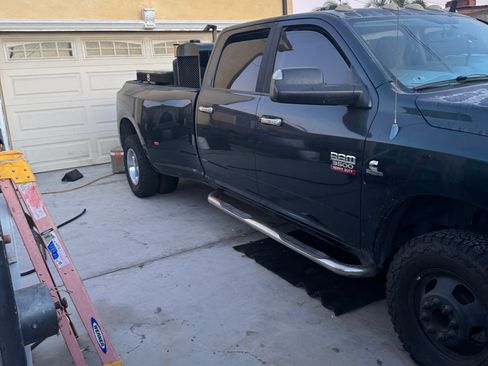 Used 2011 RAM 3500 Big Horn image 2