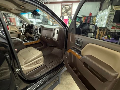 Used 2017 GMC Sierra 1500 SLT AWD/4WD image 17