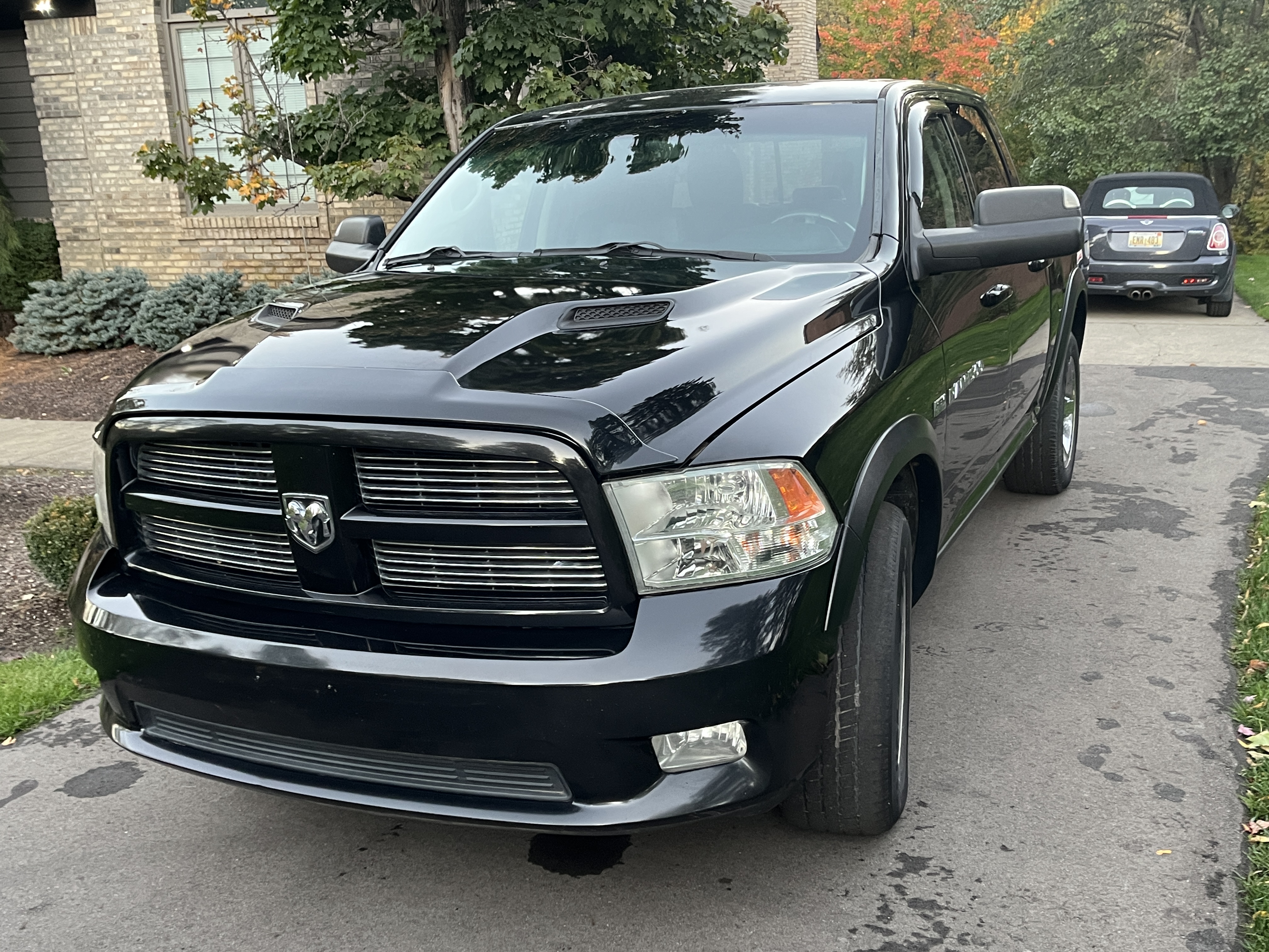 Used 2011 RAM 1500 Sport w/ Sport Premium Group AWD/4WD image 9