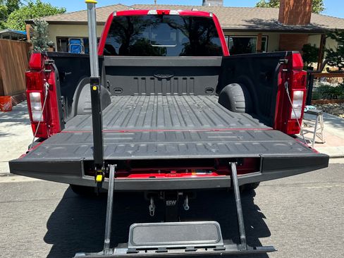 Used 2021 Ford F250 Lariat w/ Tremor Off-Road Package image 31