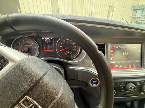 Used 2012 Dodge Charger R/T image 2