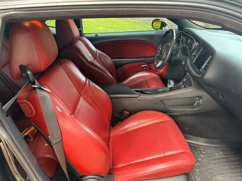 Used 2018 Dodge Challenger R/T Plus image 5