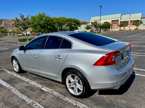Used 2014 Volvo S60 T5 image 8