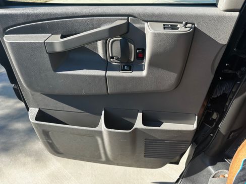 Used 2023 Chevrolet Express 3500 LS image 10