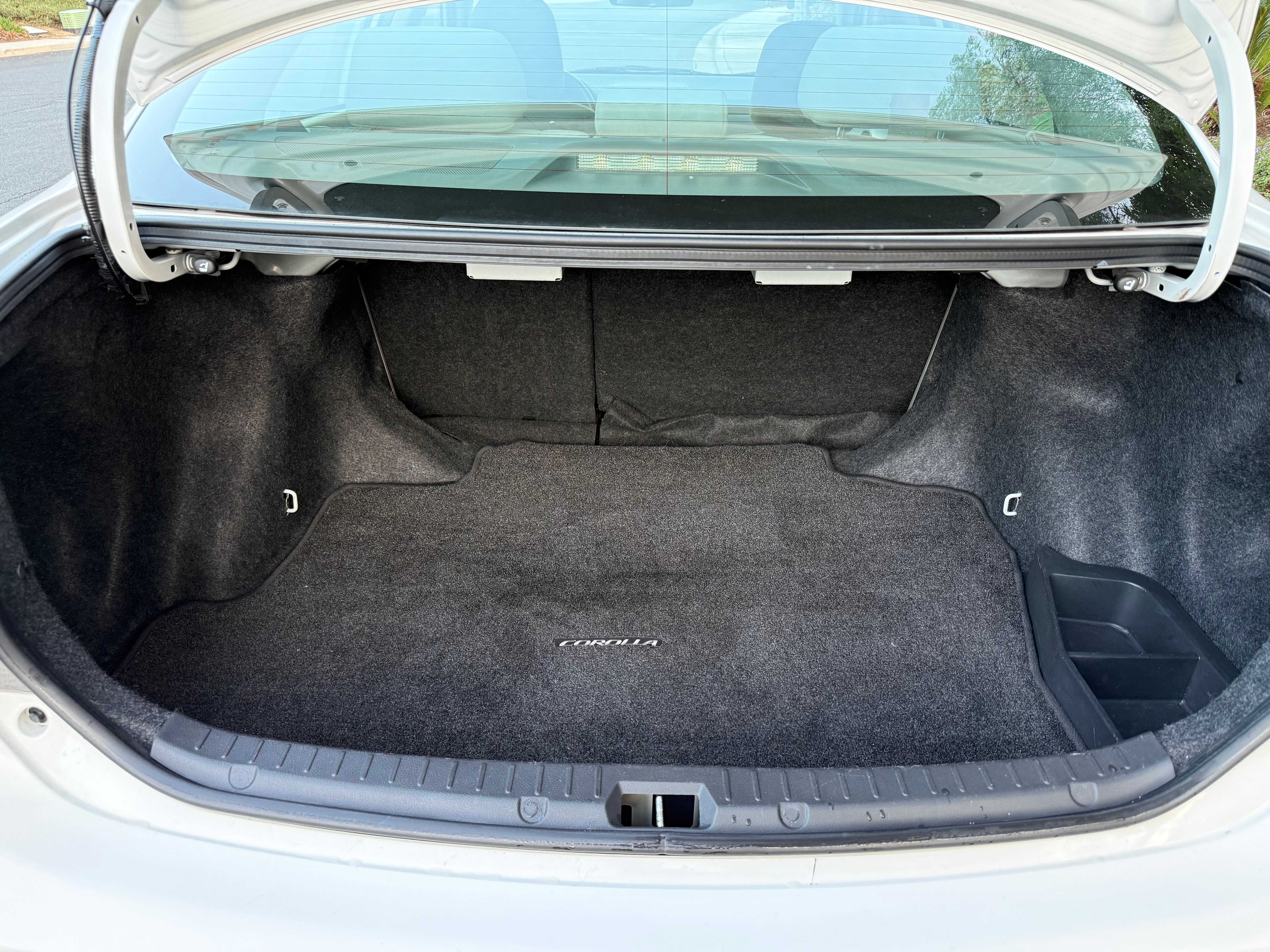Used 2010 Toyota Corolla LE FWD image 6
