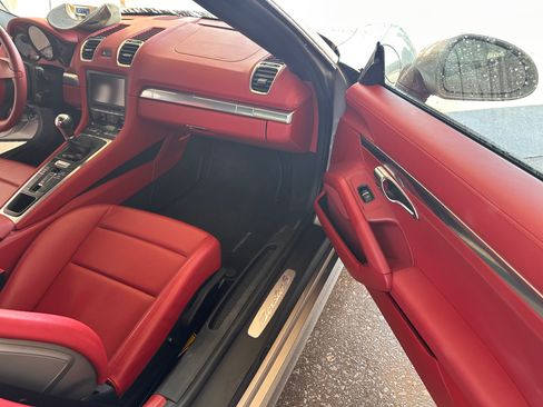 Used 2013 Porsche Boxster S RWD image 19