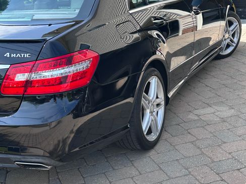 Used 2013 Mercedes-Benz E 550 4MATIC Sedan image 5