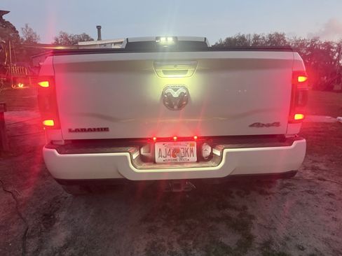 Used 2022 RAM 3500 Laramie image 17