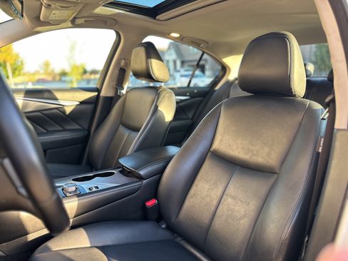 Used 2017 INFINITI Q50 3.0t Premium image 11