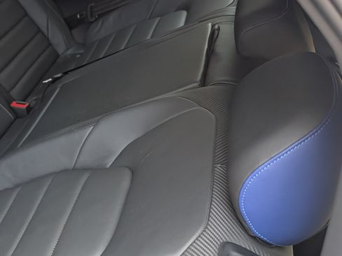 Used 2022 Volkswagen Golf R image 20