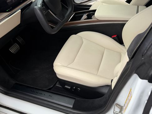 Used 2023 Tesla Model S image 15